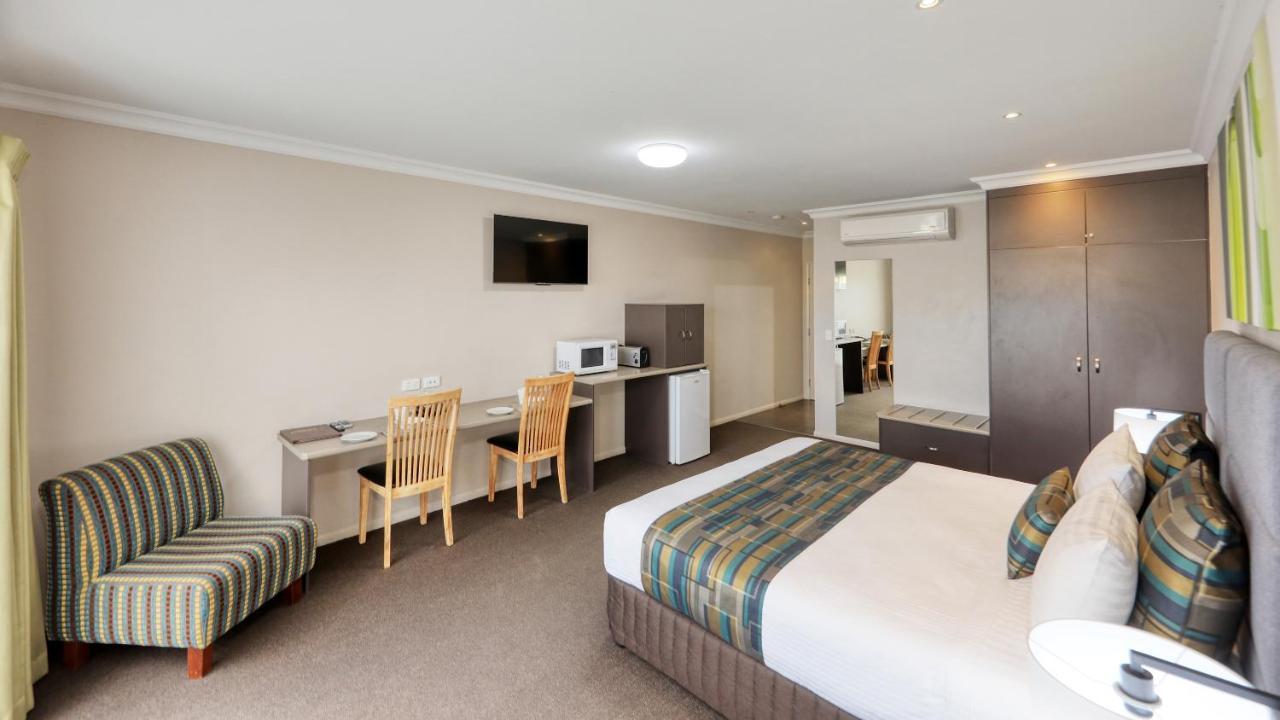 Drovers Motor Inn Дэлби Экстерьер фото