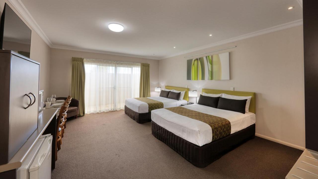 Drovers Motor Inn Дэлби Экстерьер фото