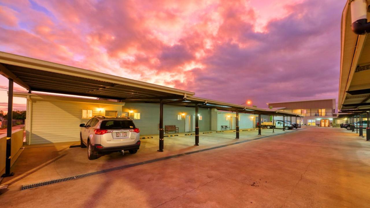 Drovers Motor Inn Дэлби Экстерьер фото